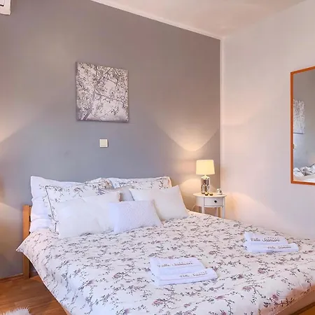 1 Bedroom Stunning Apartment In Stinjan 斯廷佳